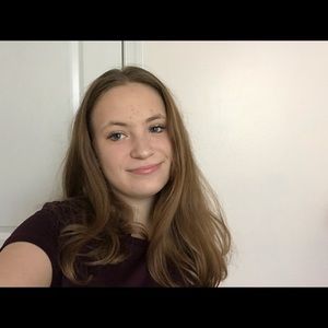 Meet your Posher, Olivia